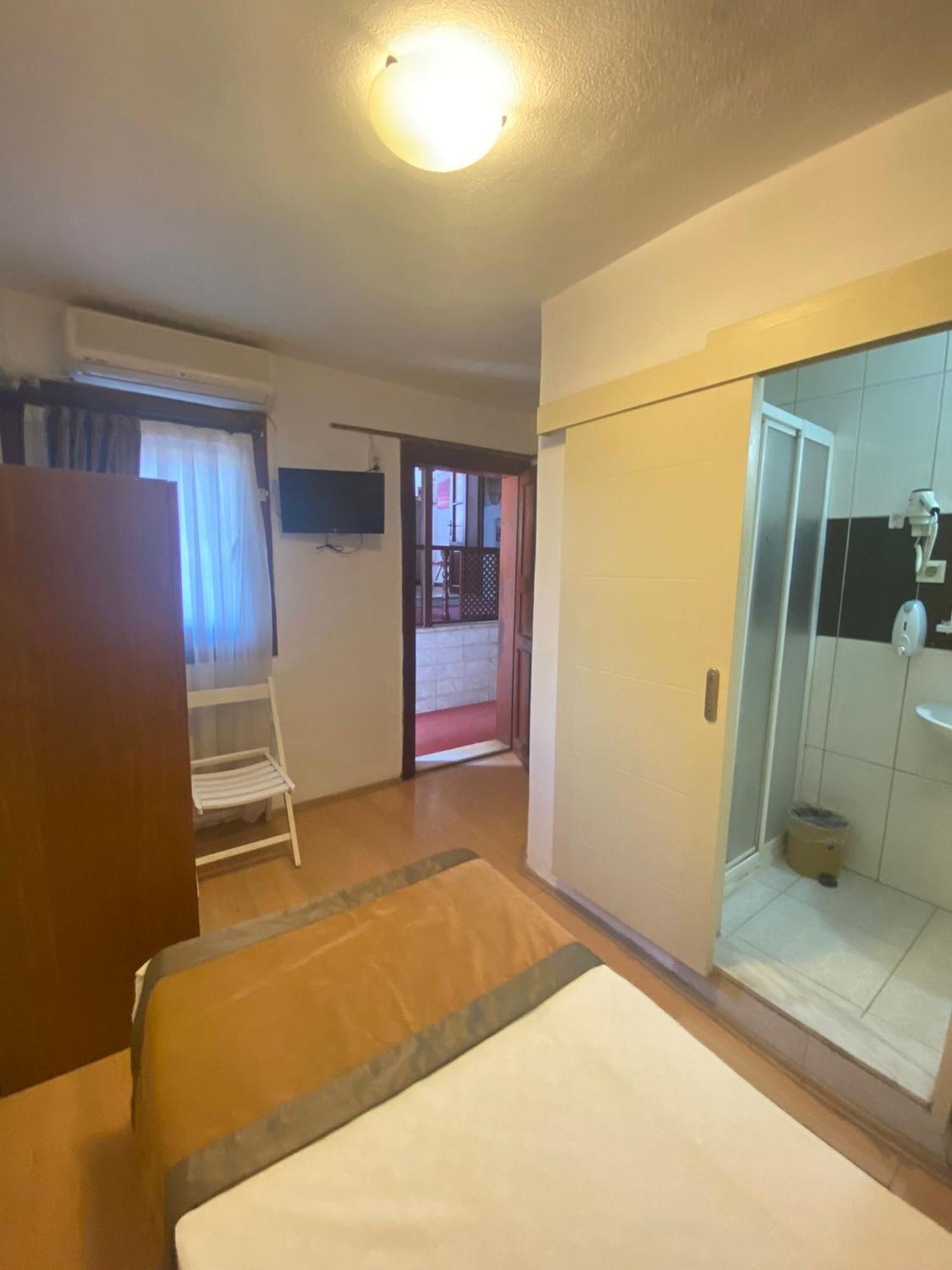 Konak Hotel Kaleici Анталия Екстериор снимка