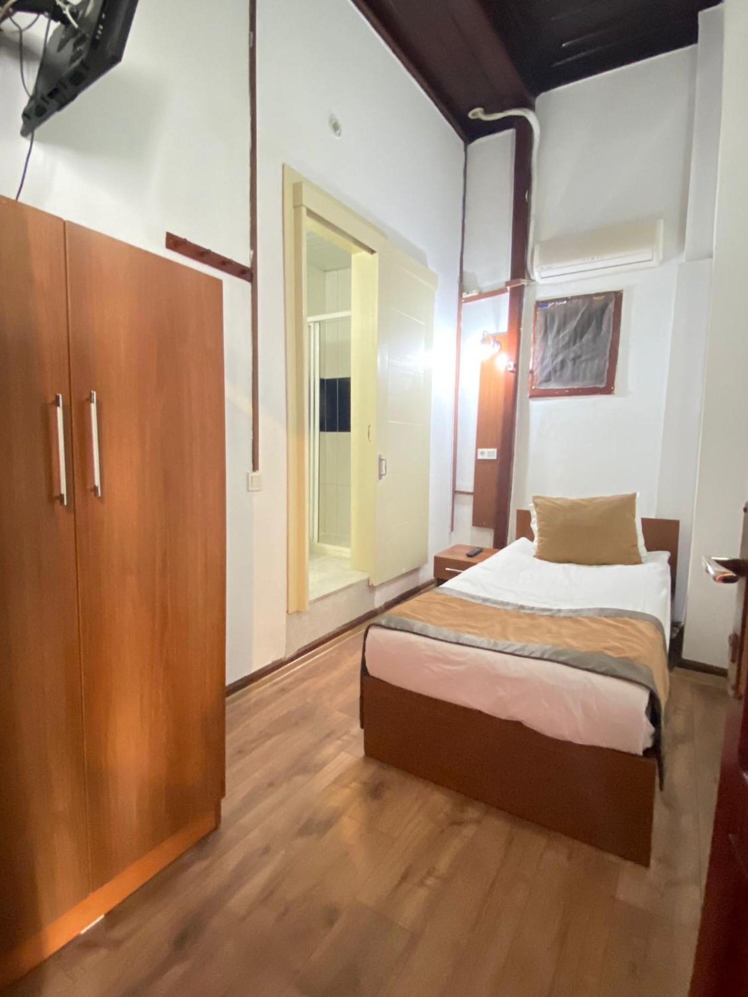 Konak Hotel Kaleici Анталия Екстериор снимка
