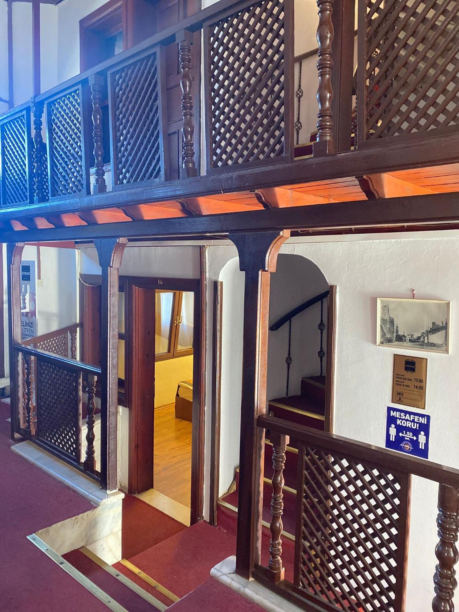 Konak Hotel Kaleici Анталия Екстериор снимка