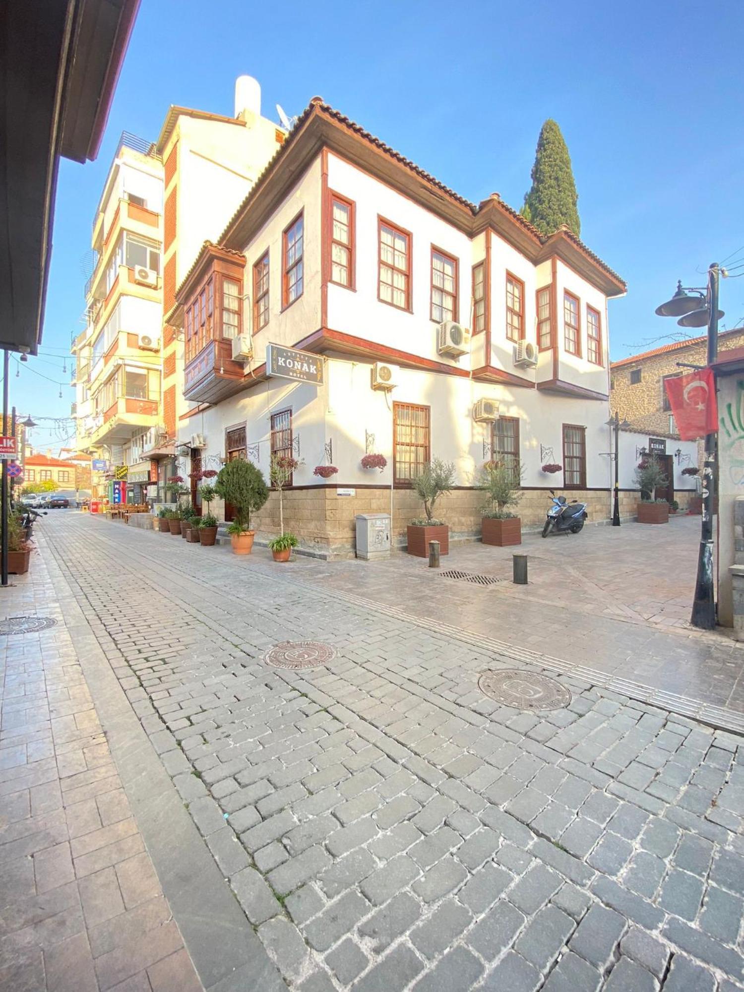 Konak Hotel Kaleici Анталия Екстериор снимка
